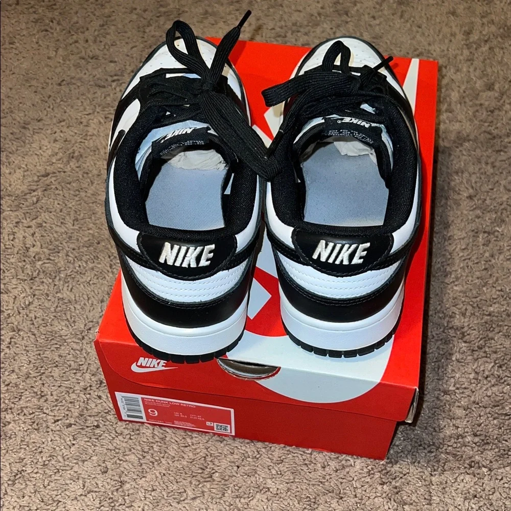Nike Dunk Low Retro Men's Sneakers - Picture 2 of 3